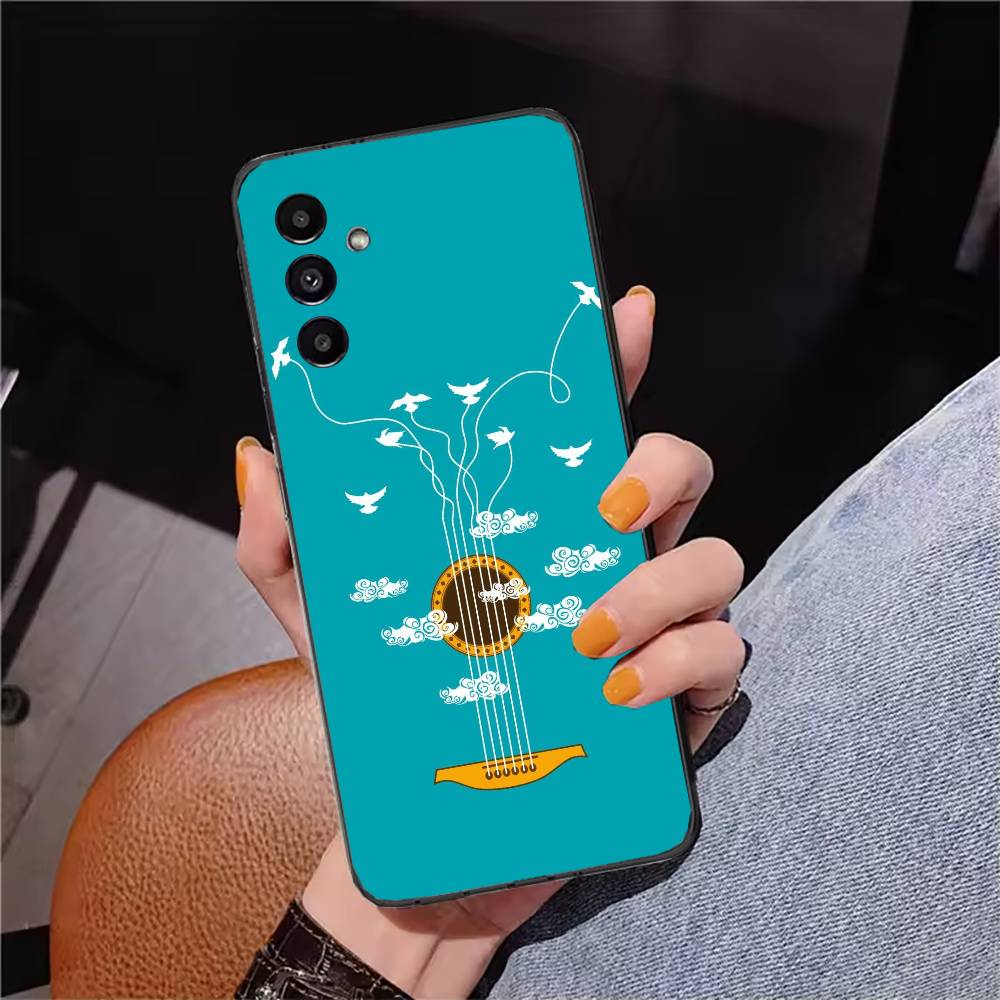 Minimalistyczne etui na telefo – Musical Instrument Quotes recenzja i cena